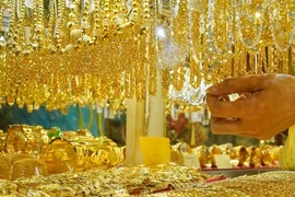 Sáng 13/5: Giá vàng SJC, vàng nhẫn giảm sâu gần 4 triệu đồng/lượng, vàng thế giới tiếp tục đi xuống