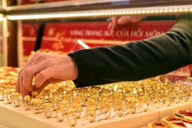 Giá vàng miếng SJC đi ngang, vàng nhẫn đồng loạt giảm nhẹ