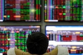 Áp lực chốt lời ngắn hạn, VN-Index “bốc hơi” 2,5 điểm trong phiên cuối tuần