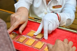 Giá vàng trong nước bật tăng, SJC tiến sát 119 triệu đồng/lượng