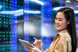 Dòng tiền ồ ạt chảy vào ngân hàng, thép, hàng không …, VN-Index bất tăng gần 8 điểm