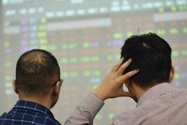 VN-Index thoát hiểm ngoạn mục nhờ cổ phiếu ngân hàng, LDG tiếp đà “thăng hoa”