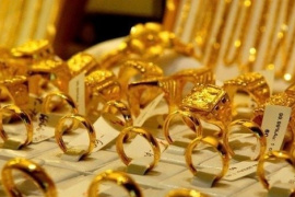 Sáng 5/8: Giá vàng nhẫn, vàng SJC tiến sát về đỉnh lịch sử