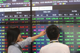 Cổ phiếu bất động sản, phân bón, năng lượng “bay cao”, VN-Index có phiên tăng điểm thứ 5 liên tiếp