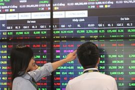 Cổ phiếu bất động sản, phân bón, năng lượng “bay cao”, VN-Index có phiên tăng điểm thứ 5 liên tiếp