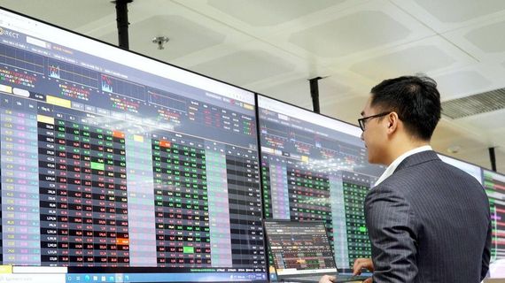 Tiền gửi của nhà đầu tư sẵn sàng tham gia thị trường tăng lên mức cao nhất trong 5 quý