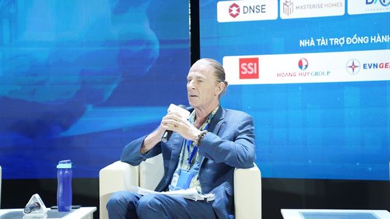 Chủ tịch Dragon Capital: “Các nhà đầu tư nước ngoài không chỉ quan tâm, tìm hiểu mà là phải đầu tư vào Việt Nam”