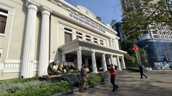 Vì sao hệ thống KRX chưa thể vận hành đúng hẹn?