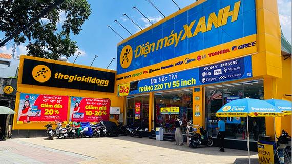 MWG: Doanh thu Bách Hóa Xanh ngày càng lấn lướt Thế giới Di động, chỉ tiêu lợi nhuận 8 tháng vẫn là 
