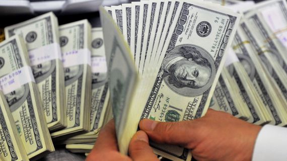 Tỷ giá USD/VND tăng trở lại, giá vàng kéo dài đà giảm