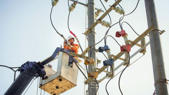 Điện có thể sắp tăng giá để bù khoản lỗ 17.000 tỷ đồng của EVN