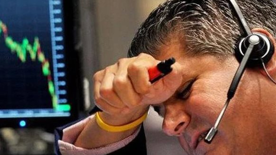 Phiên 9/12: Khối ngoại quay đầu bán ròng, một cổ phiếu Bluechip bị 