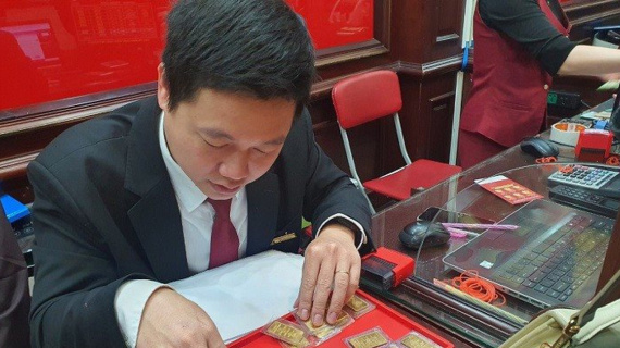 SJC thu hẹp chênh lệch giá mua - bán