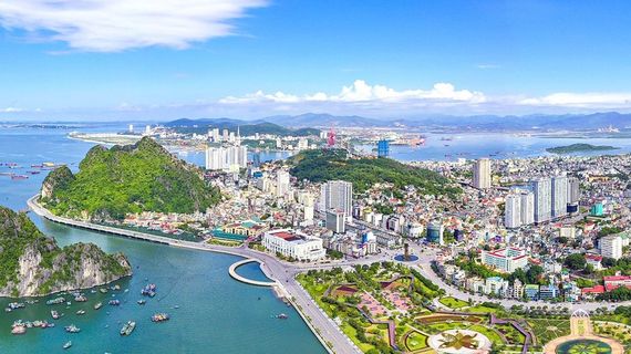 Nikkei phân tích lý do Quảng Ninh trở thành điểm đến được nhà đầu tư nước ngoài yêu thích nhất