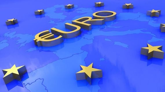 ECB lần đầu phát đi thông điệp mạnh mẽ về việc chuẩn bị hạ lãi suất cơ bản