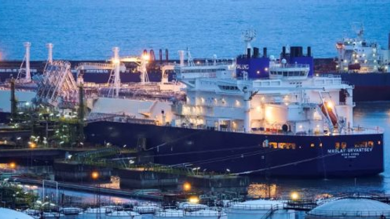 Châu Âu bất ngờ siết lệnh cấm với LNG, Nga mạnh tay săn lùng loại 'bảo bối' giúp lách trừng phạt, giá tăng phi mã kể từ đầu năm