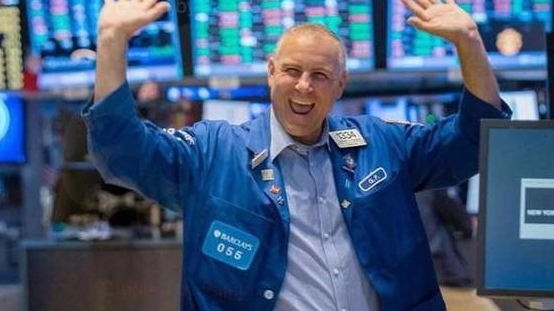 Khối ngoại bất ngờ 