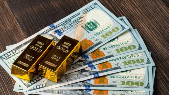 Giá vàng quốc tế giảm trước sự phục hồi của đồng USD, vàng trong nước giữ giá