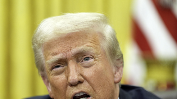 Tổng thống Donald Trump áp thuế 25% đối với tất cả các loại thép, nhôm nhập khẩu