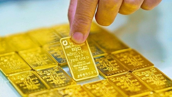 Sáng 22/7: Giá vàng thế giới ''nổi sóng