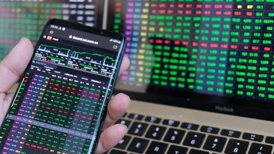 VN-Index tăng phiên thứ 4 liên tiếp, vượt mốc 1.580 điểm