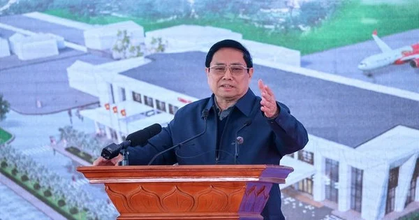Thủ tướng Phạm Minh Chính tuyên bố khánh thành 4 dự án giao thông quan trọng ngành Giao thông vận tải.